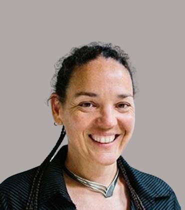 Dr. Dominique Freckmann