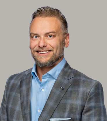 Nick Goraczkowski, iLending | Auto Business Outlook | Top Car Refinancing Services